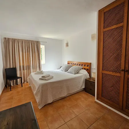 Ca N'estrella * Santa Gertrudis (Ibiza)